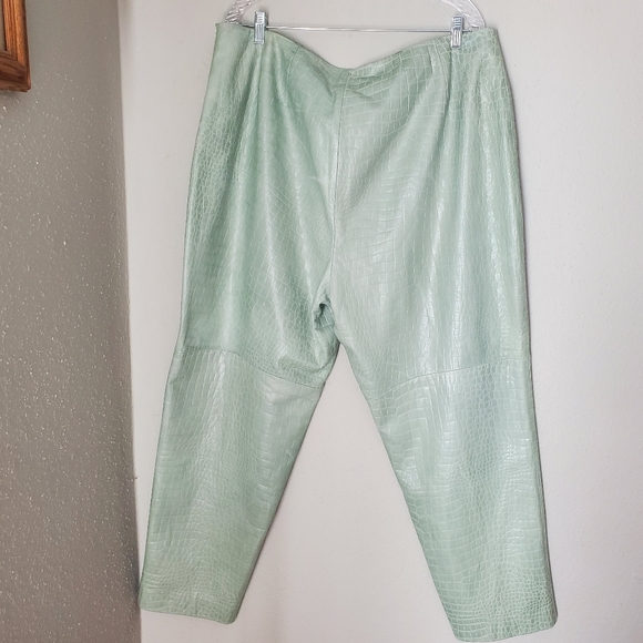 Women's Plus Dana Buchman Sage Green Crocodile Style Lamb Leather Pants Vintage - Picture 2 of 5